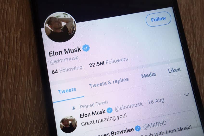 Pourquoi Elon Musk a-t-il acheté Twitter