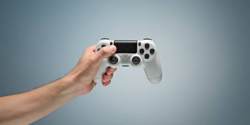 Comment connecter une manette PS4 ?