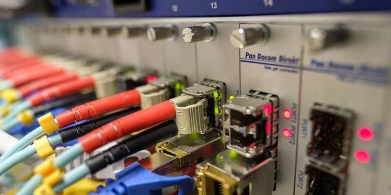 Les avantages de la fibre optique pour votre activité professionnelle